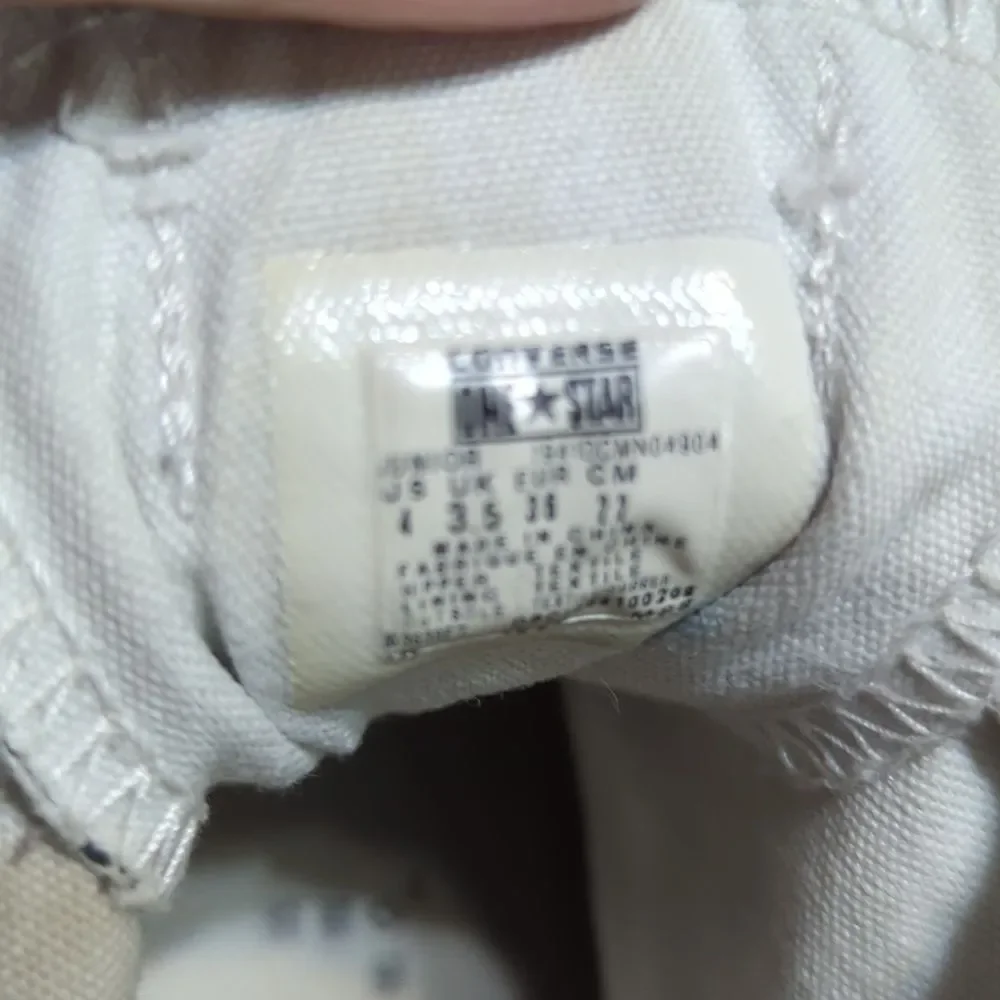 vintage 2004 Converse One Star Junior hi top sneakers